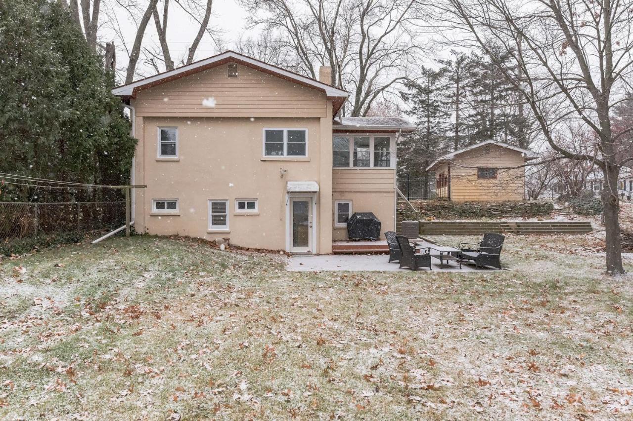 Amazing Lakefront Retreat On Long Lake! Home Portage Exterior photo
